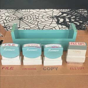 Xstamper Stamp Set with Holder